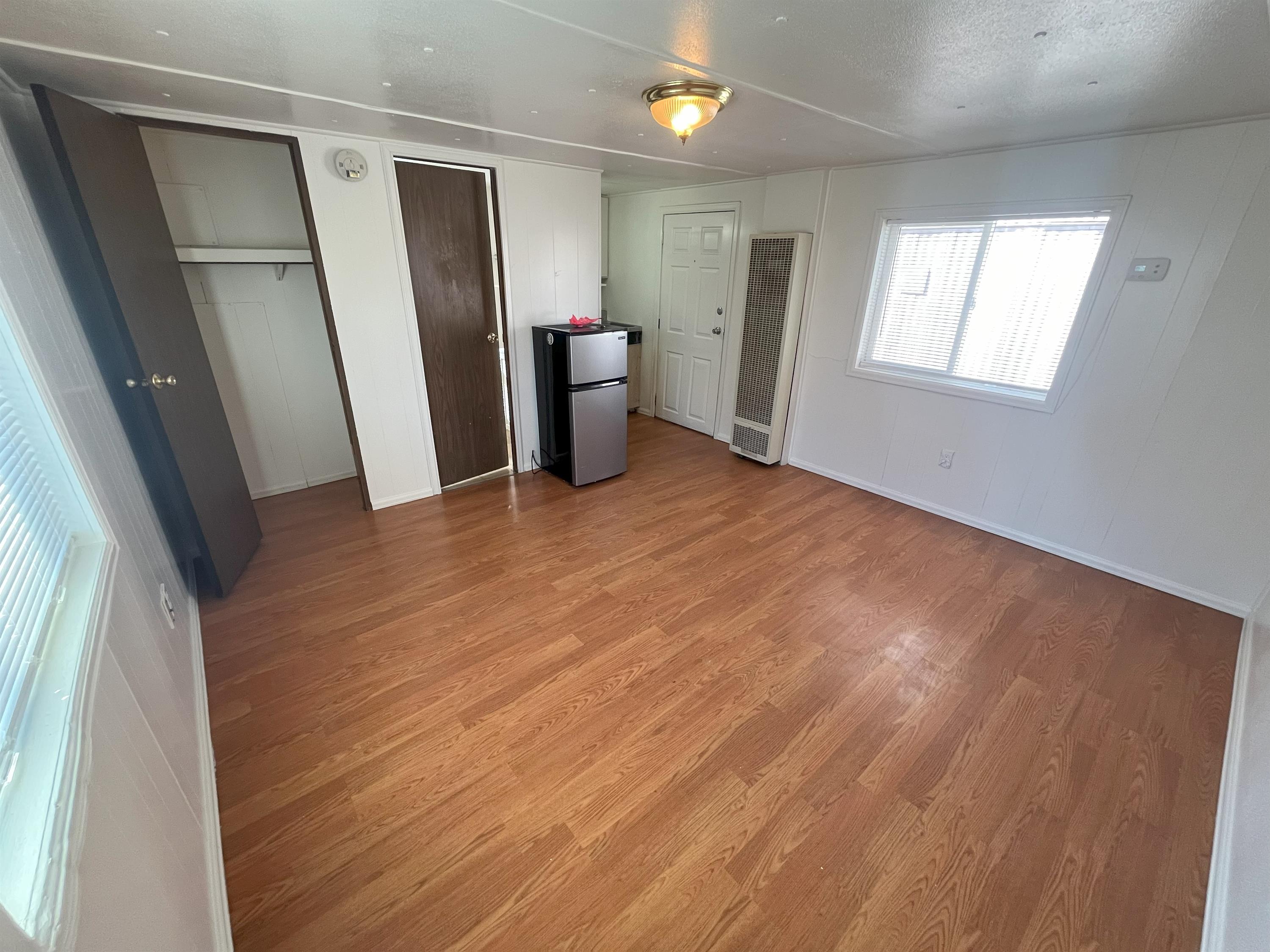1303 N College Ave #4